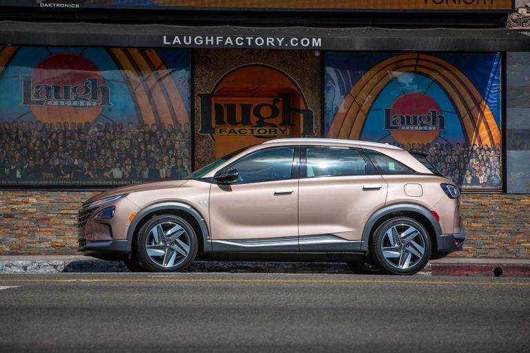 هيونداي نيكسو هيونداي نيكسو ومازدا CX-5