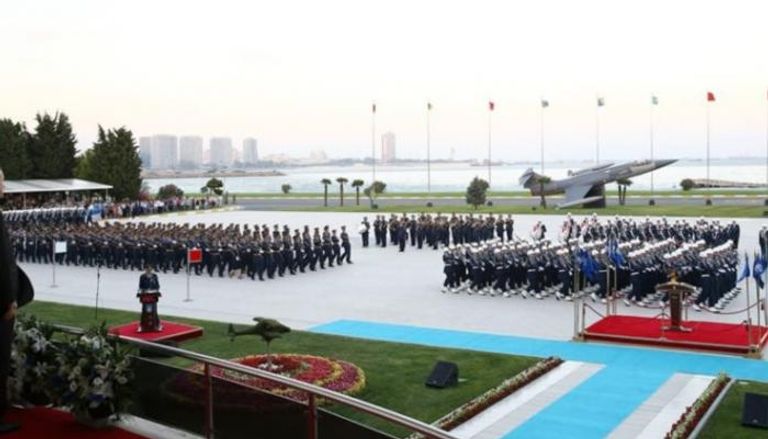 أردوغان في حفل تخرج طلاب أكاديمية القوات الجوية عام 2015 - نورديك مونيتور