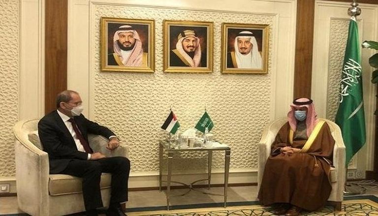 وزير الخارجية السعودي يلتقي نظيره الأردني لبحث العلاقات الثنائية والمستجدات الإقليمية