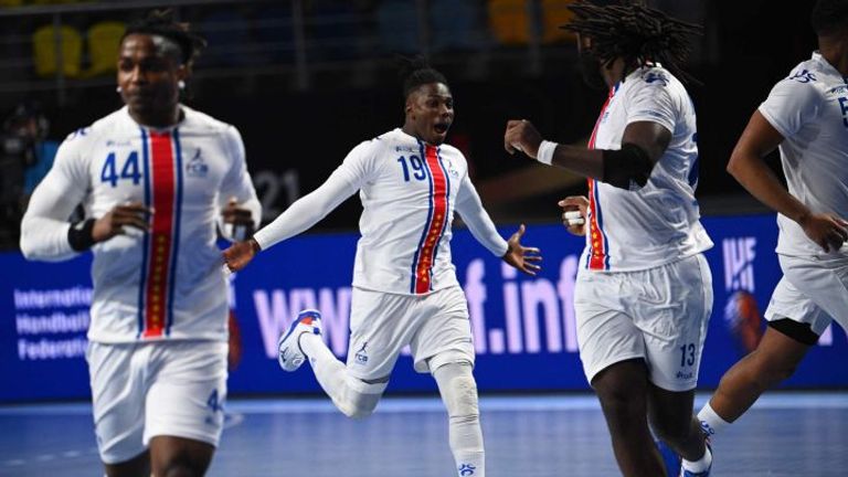 منتخب كاب فيردي ضحية أول تأجيل بسبب كورونا في كأس العالم لكرة اليد منتخب ألمانيا لفت الأنظار في كأس العالم لكرة اليد