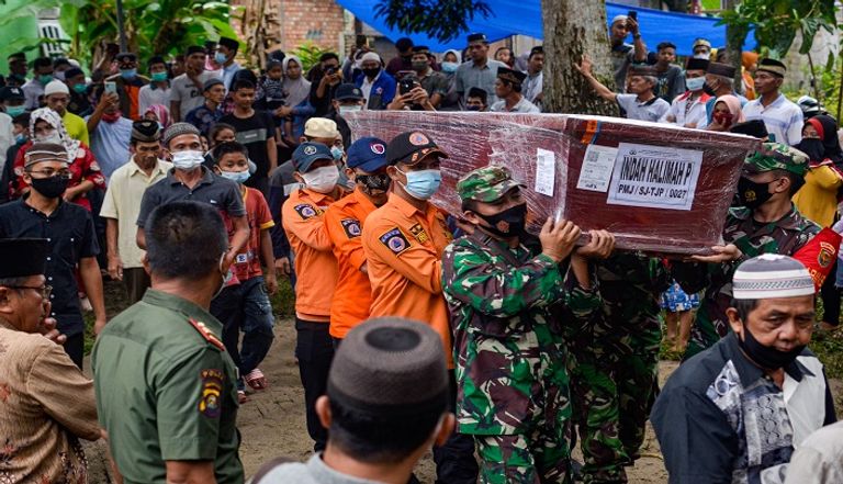 زلزال إندونيسيا