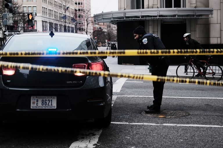 نقاط تفتيش وحواجز بمحيط مجمع الكابيتول (الكونجرس)، استعدادا لتأمين مراسم تنصيب الرئيس الأمريكي المنتخب، جو بايدن