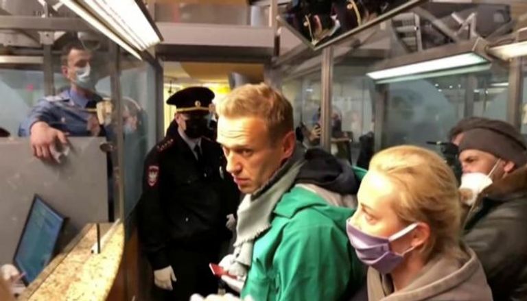 المعارض أليكسي نافالني أثناء اعتقاله في موسكو - رويترز