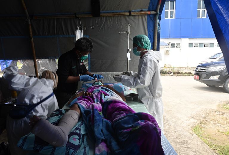 كورونا يفاقم كارثة زلزال إندونيسيا