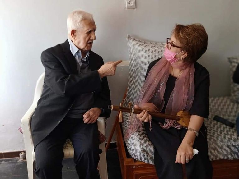 الفنان الراحل محمد رشيدي مع وزيرة الثقافة الجزائرية - أرشيفية الفنان الجزائري الراحل محمد رشيدي المعروف باسم "الشيخ الناموس" - أرشيفية