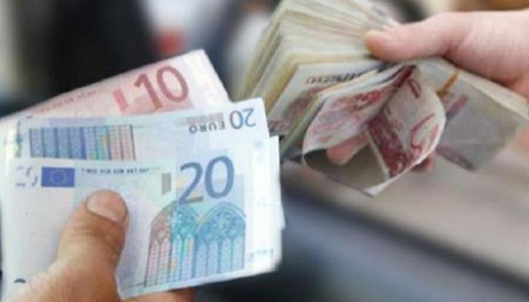 سعر الدولار واليورو في الجزائر اليوم الثلاثاء 19 يناير 2021