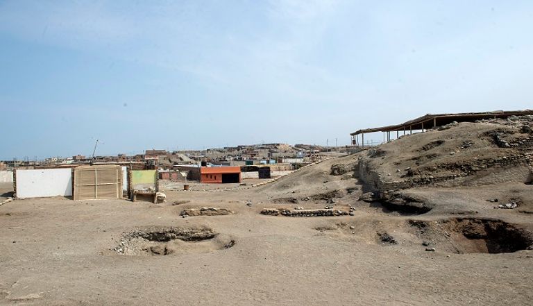 موقع أثري في مدينة كارال بالبيرو