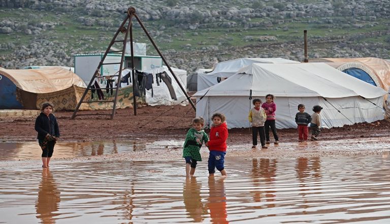 السيول تغرق مخيمات النازحين