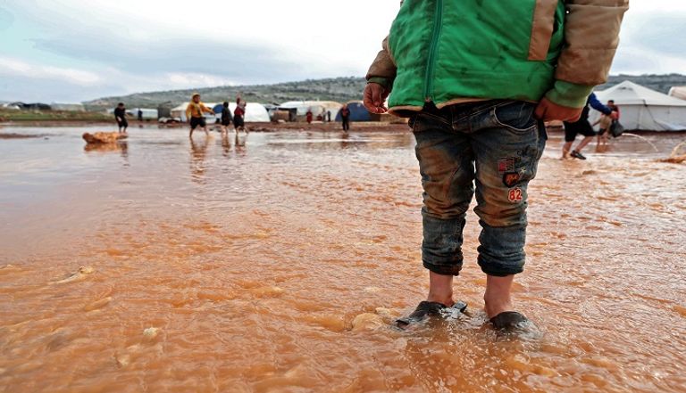 السيول تغرق مخيمات النازحين