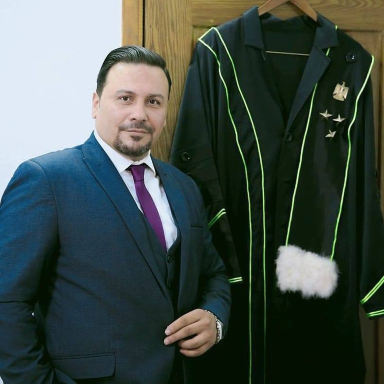 المحامي أحمد مهران "زواج التجربة" آثار جدلا واسعا في مصر