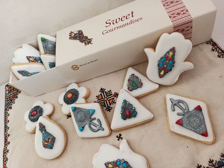 حلوى الجزائرية شهناز برموز وأشكال أمازيغية - العين الإخبارية حلوى الجزائرية شهناز برموز وأشكال أمازيغية - العين الإخبارية