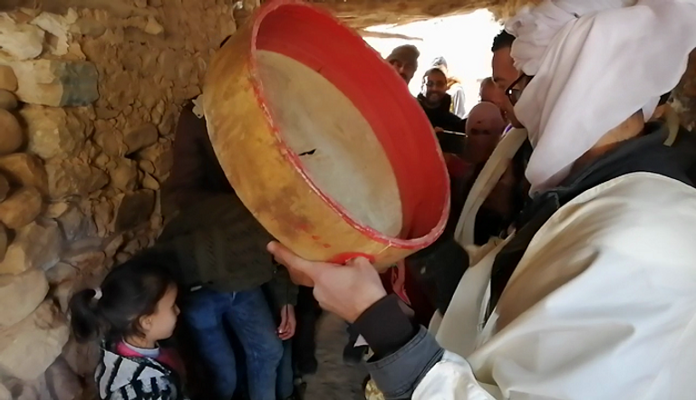 جانب من احتفالات أهل دشرة تاقوست الجزائرية برأس السنة الأمازيغية "يناير" 