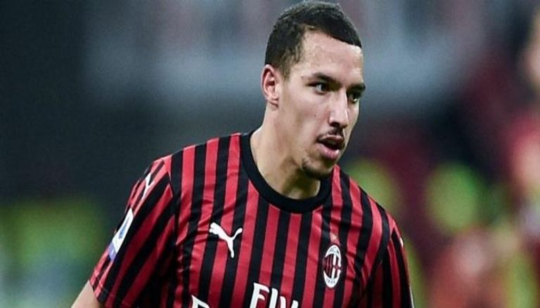 إسماعيل بن ناصر لاعب ميلان الإيطالي