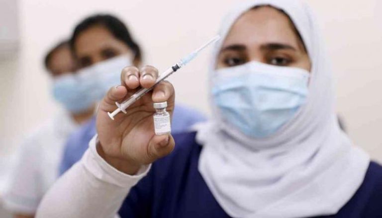 تطعيم لقاح كورونا في الإمارات