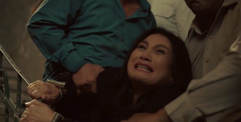 بكاء وانهيار الفنانة المصرية سلوى عثمان في مشهد بمسلسل "لؤلؤ"