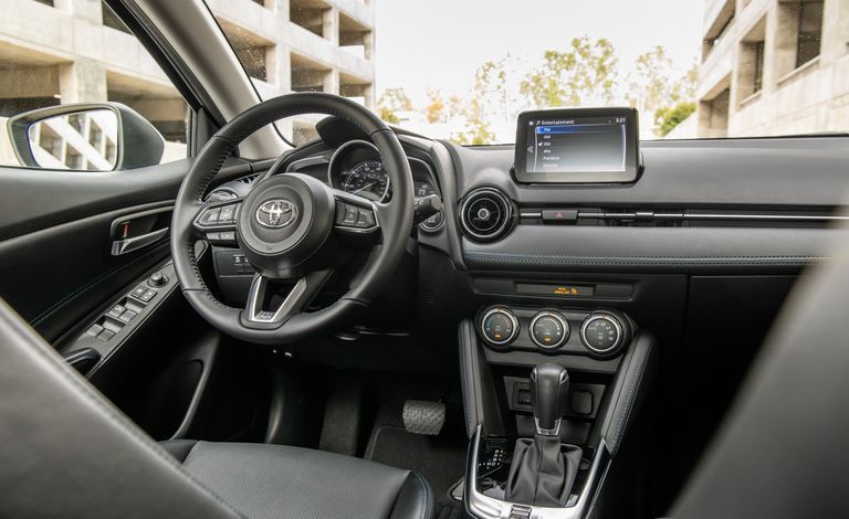 تويوتا ياريس هيونداي أكسنت وتويوتا ياريس