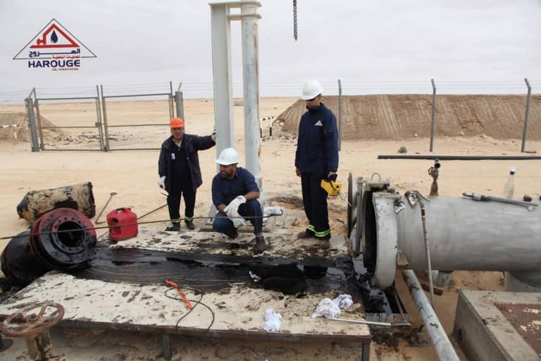 أعمال صيانة خط الغاز الغربي في ليبيا