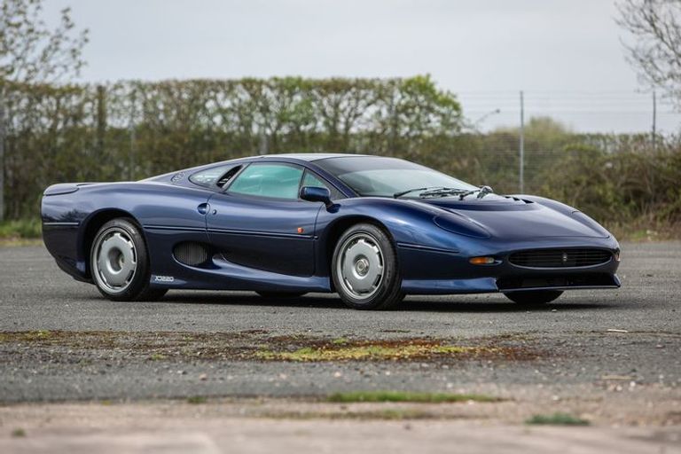 جاجوار XJ220 دودج فايبر