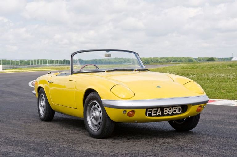 طراز Lotus Elan  دودج فايبر
