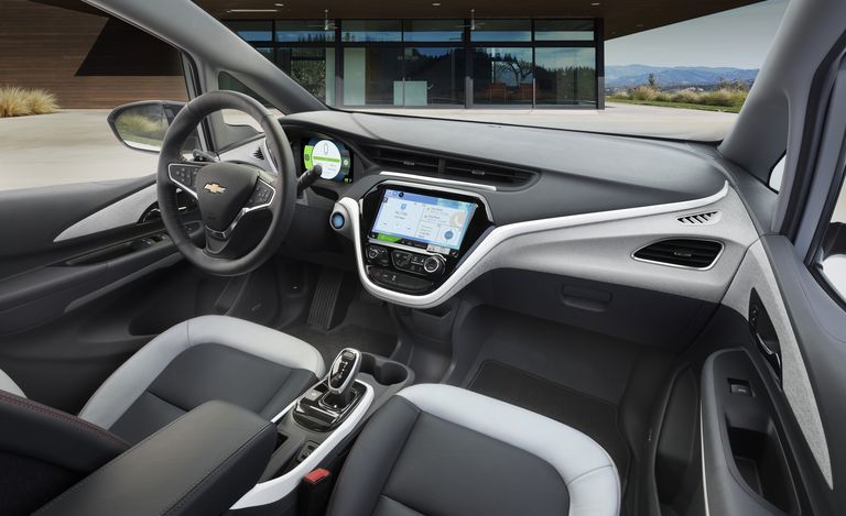 شيفروليه بولت نيسان