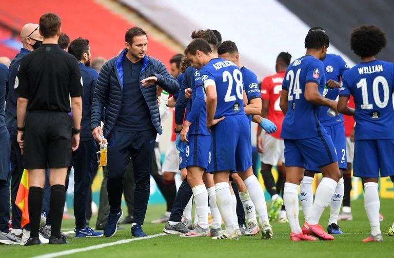 فرانك لامبارد مدرب تشيلسي المقال فرانك لامبارد مدرب تشيلسي المقال