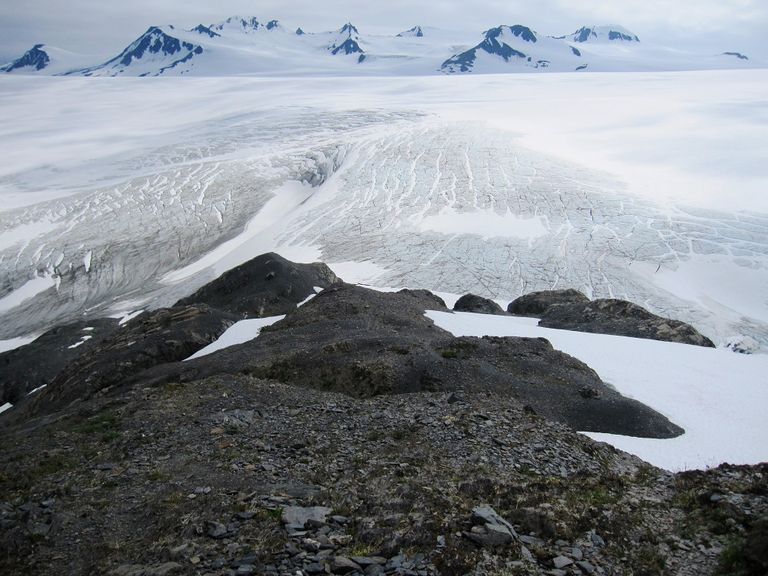 دراسة تؤكد أن جليد الأرض يذوب بوتيرة أسرع من منتصف التسعينيات