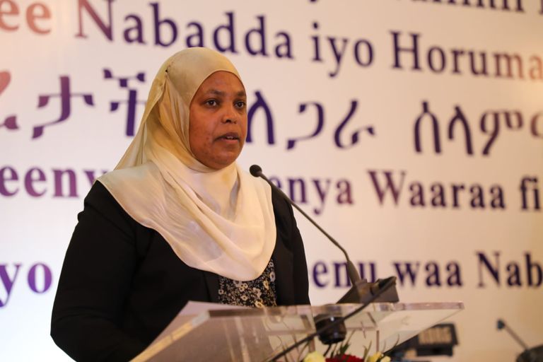 حاكما إقليمي أوروميا شيملس أبديسا والصومال مصطفى محمد 