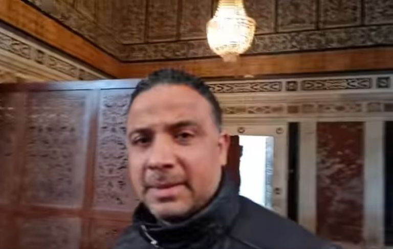  النائب سيف الدين مخلوف قبيل الاعتداء على عبير موسي