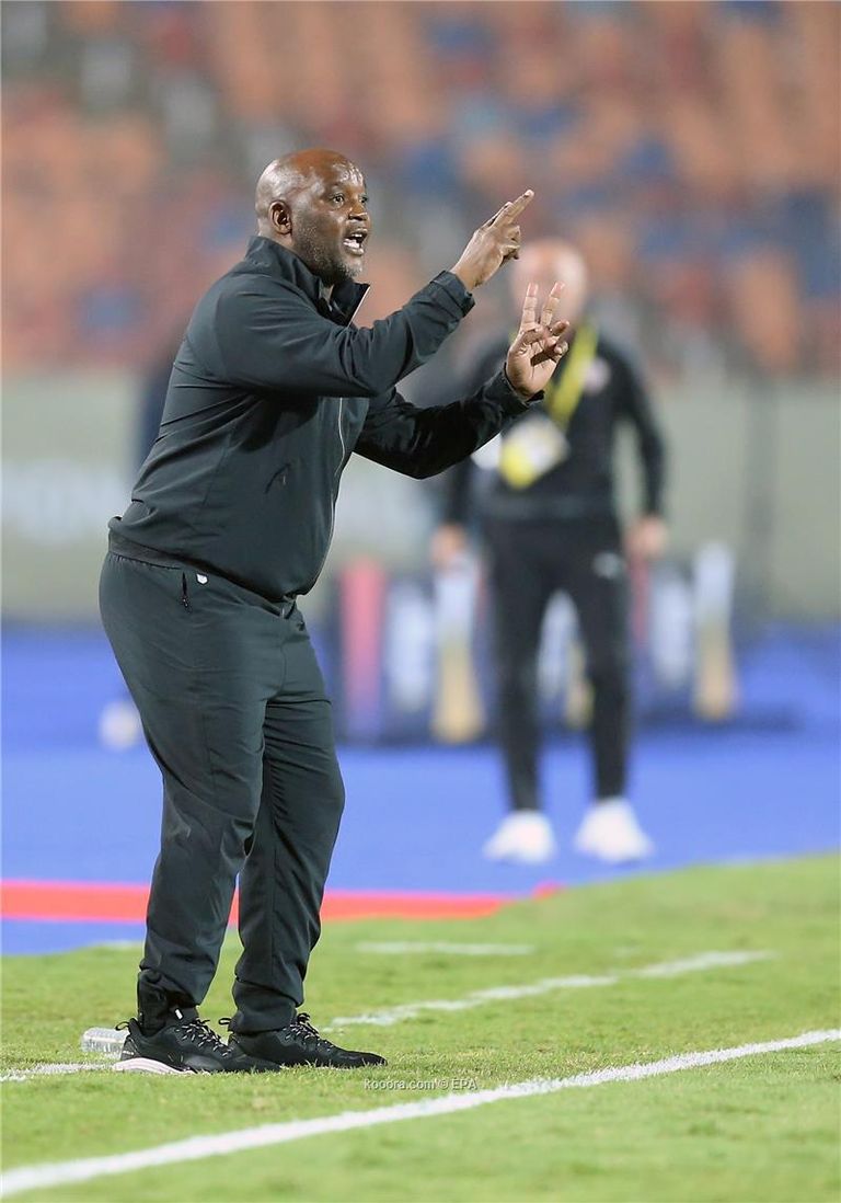 الجنوب أفريقي بيتسو موسيماني المدير الفني للأهلي المصري الأهلي المصري