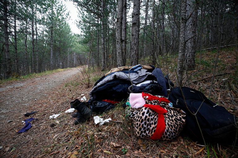 مهاجرون ولاجئون على الحدود الشمالية لإيطاليا