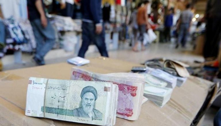 الاقتصاد الإيراني ينزلق إلى الهاوية