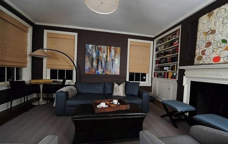 إيفانكا خلال مغادرتها المنزل 