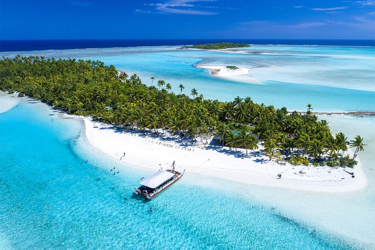 أحد شواطئ ولايات ميكرونيزيا