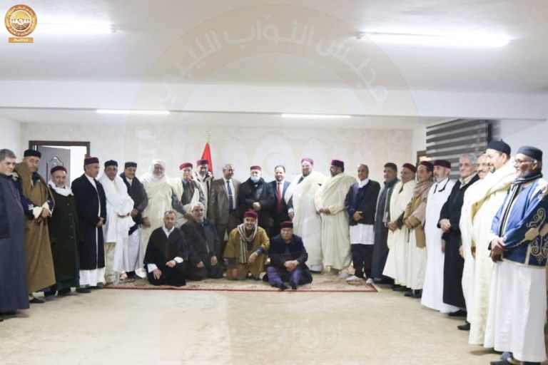 رئيس مجلس النواب عقيلة صالح خلال لقائه أعيان برقة