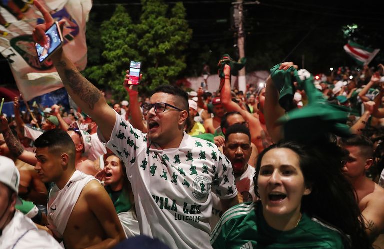 احتفالات جماهير بالميراس بالتتويج بكأس ليبرتادوريس احتفالات بالميراس البرازيلي بكأس ليبرتادوريس