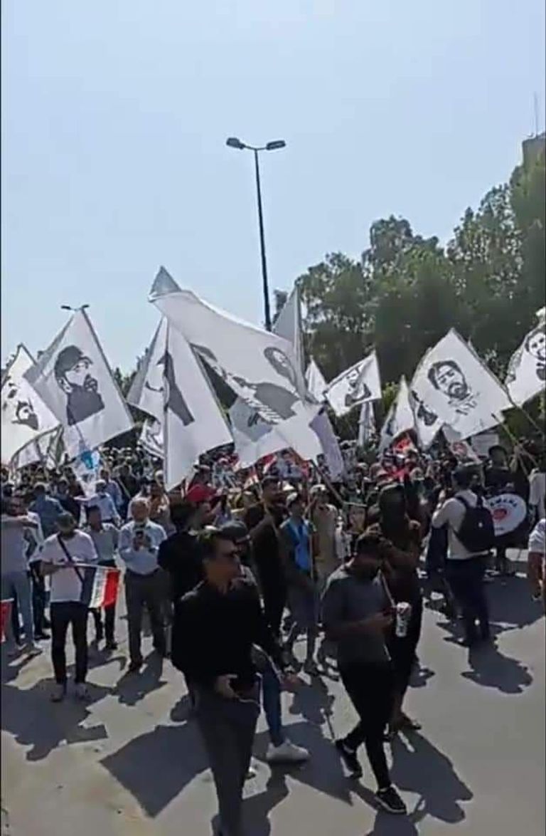 محتجون بساحة التحرير في الذكرى الثانية لحراك أكتوبر