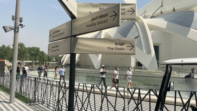 جانب من زوار معرض إكسبو دبي 2020