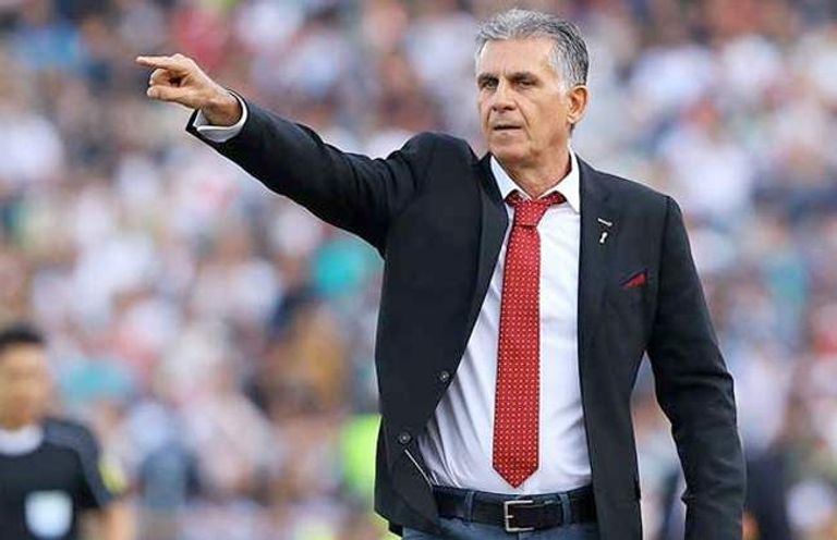 كارلوس كيروش مدرب منتخب مصر أحمد مجاهد رئيس الاتحاد المصري لكرة القدم