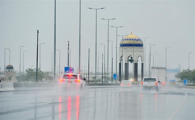 أمطار شديدة الغزارة في مسقط
