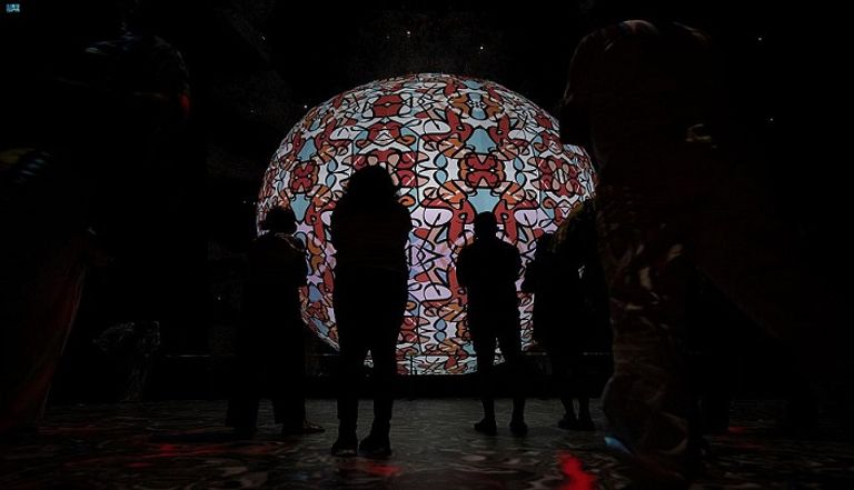 العمل الفني 