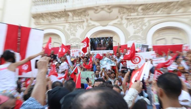 جانب من المسيرة بالعاصمة التونسية المطالبة بمحاكمة الغنوشي