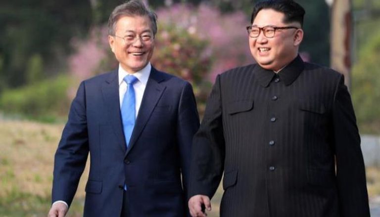 زعيما الكوريتين في لقاء سابق