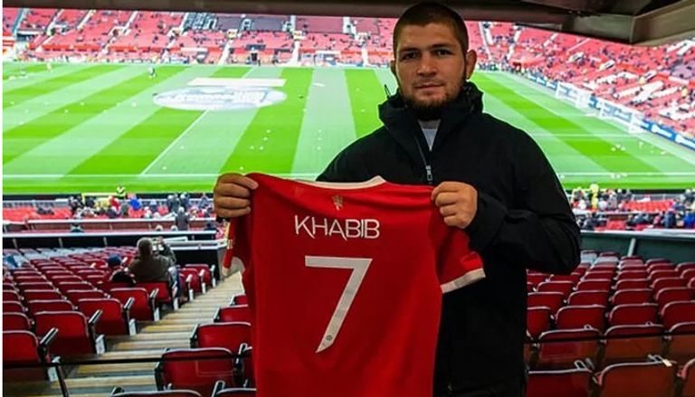 حبيب نورمحمدوف بقميص مانشستر يونايتد حبيب نورمحمدوف وكريستيانو رونالدو