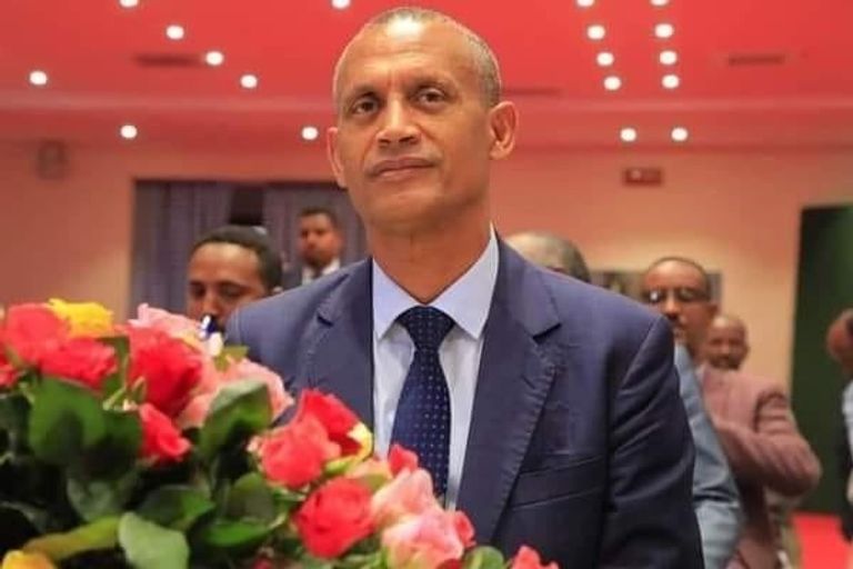 آبي أحمد يؤدي اليمين الدستورية