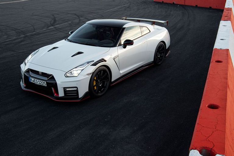 طراز نيسان GT-R   طراز نيسان GT-R