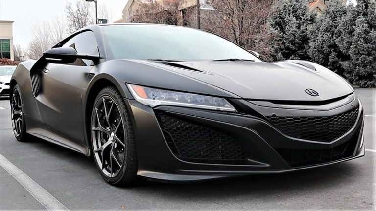 أكيورا NSX  طراز نيسان GT-R