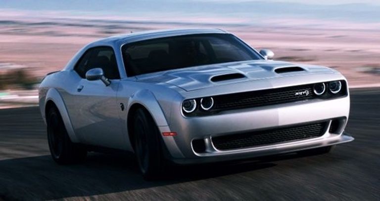 دودج Challenger  طراز نيسان GT-R