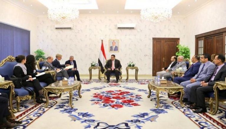 جانب من لقاء رئيس الوزراء اليمني والمبعوث الدولي لليمن