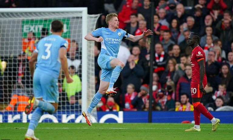 دي بروين يحتفل بالتسجيل في ليفربول محمد صلاح نجم ليفربول