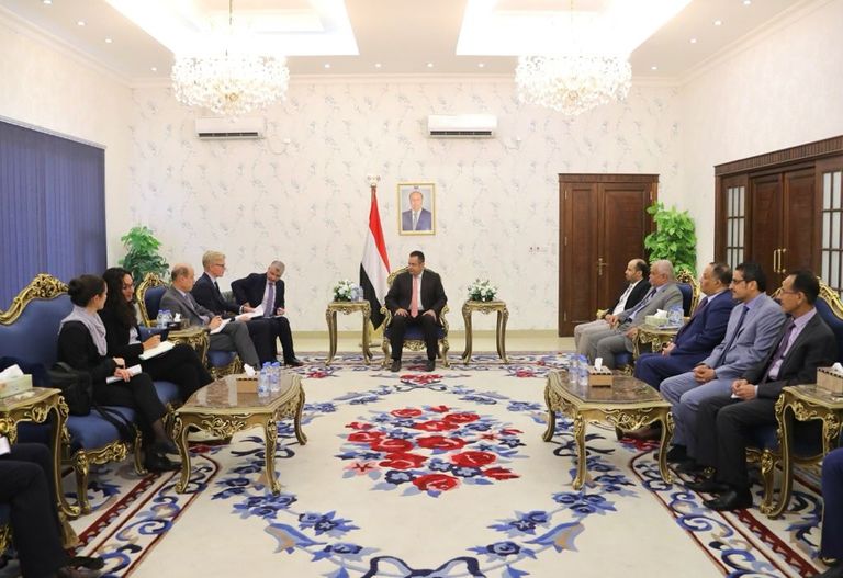 رئيس الحكومة اليمنية يستقبل المبعوث الأممي في عدن